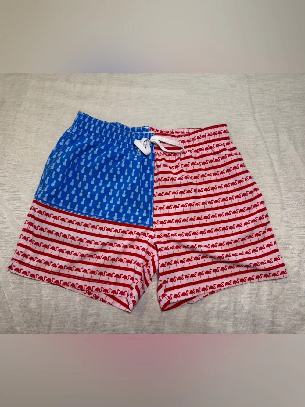 Chubbies Men’s Medium Fruited Plains Flamingo Swim Trunks American Patriotic